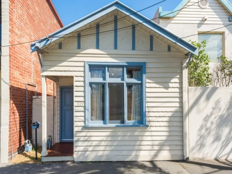 Beautiful Beachside Victorian Moments From Bay Street Village