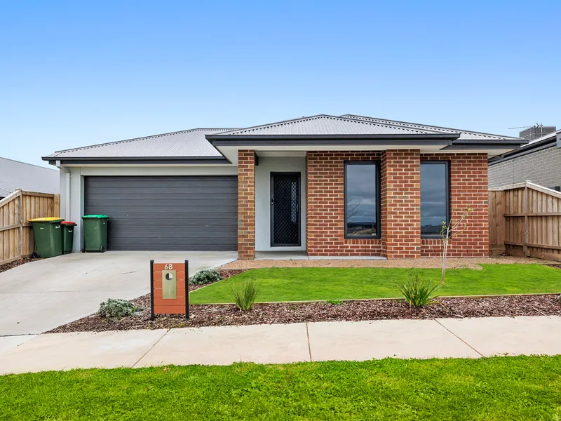 Four Bedroom Home in Pinnacle Estate