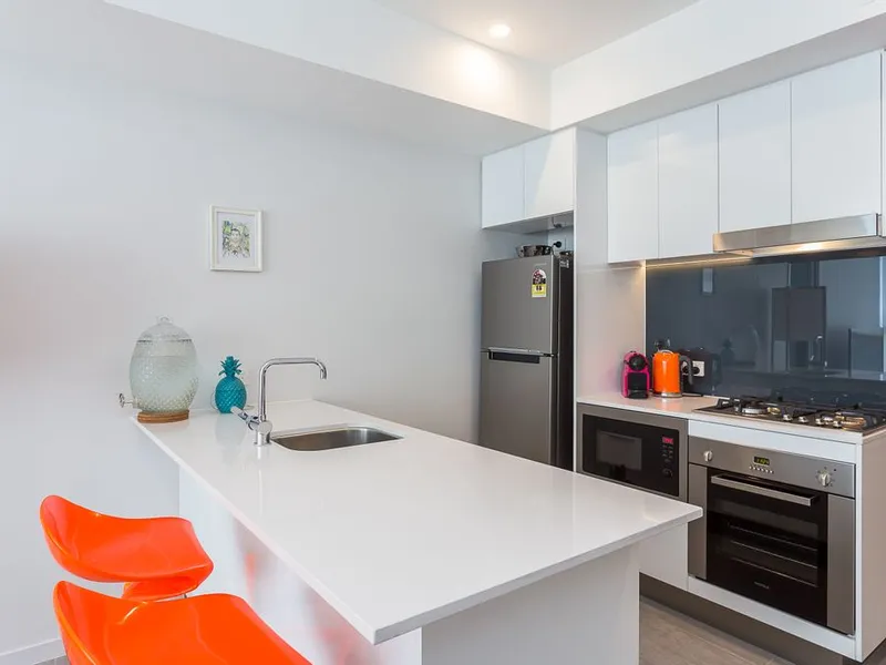 Spacious 1 Bed apartment | Move in April Central Location | Spacious Apartment!!!