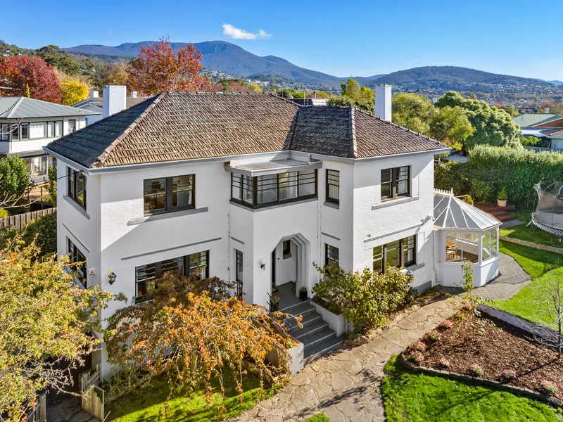 A Private, Warm Home set on 1,374m2 in one of Tasmania’s Most Desired Streets