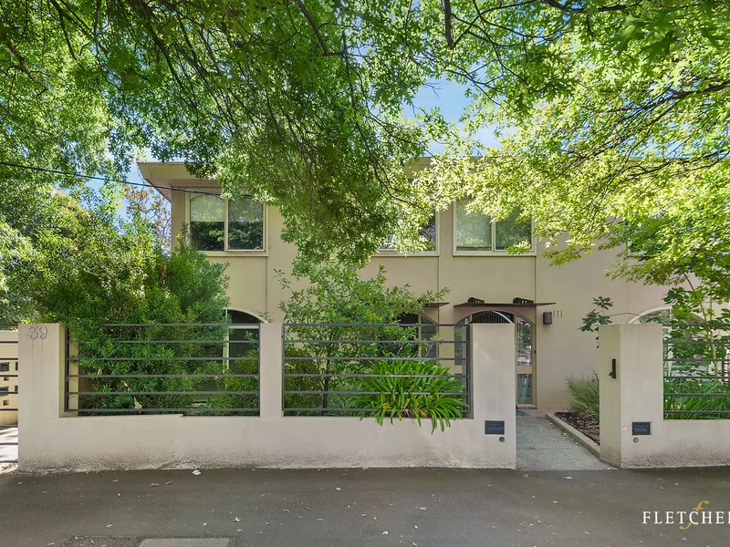 A rare entry-level opportunity into exclusive Kew