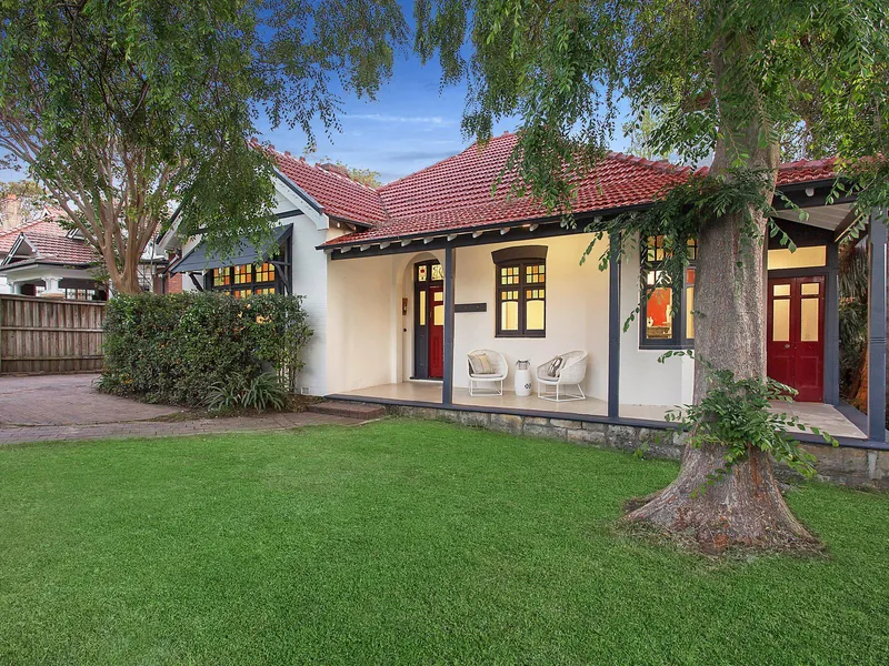 Stunning 5 Bedroom Home in a Premium Location