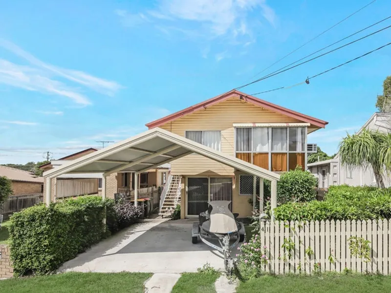 Quiet 3 Bedroom Unit - Water, gas and internet included