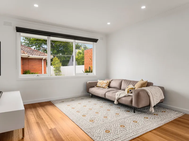 Lifestyle Location, Easy Living