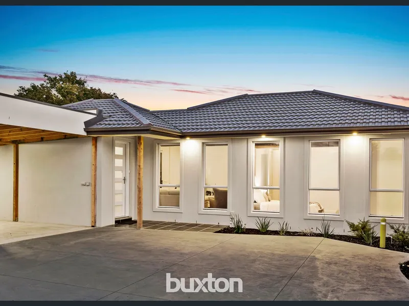 Near New 3BR Home With All The Bells & Whistles