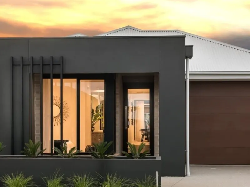 2 BR with Ensuite, Single Garage, Caravan Storage & Optional Shed