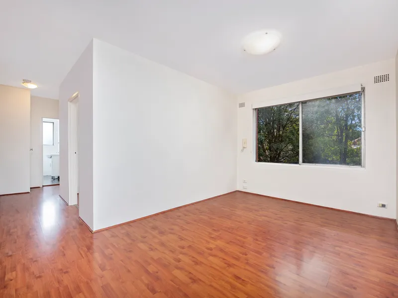 2 Bedroom unit in great location