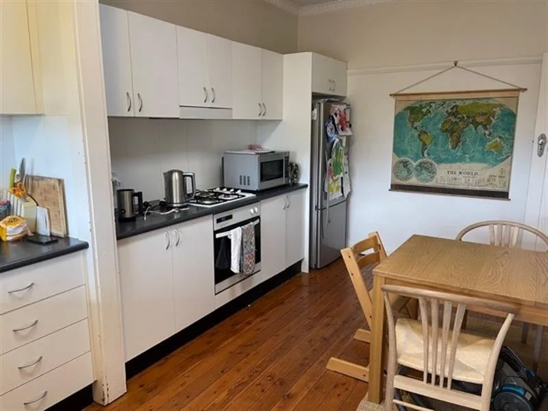 LARGE SPACIOUS THREE BEDROOM HOME