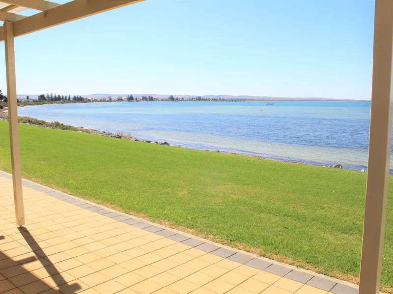 Waterfront Home - Yes Please