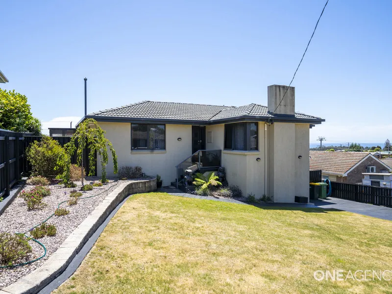 Neat as starter or an exceptional investment with Views!