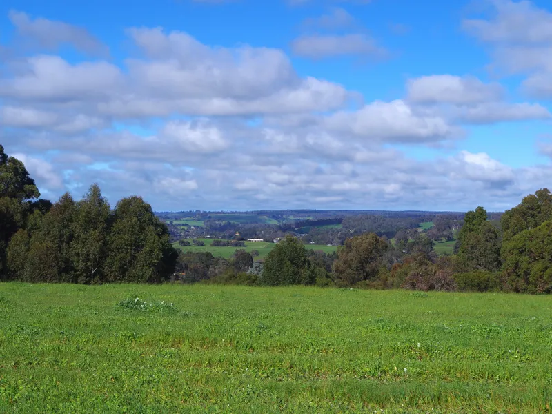 Lifestyle Available, the Rich & Famous would be jealous of!