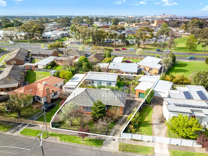 Rare Opportunity, Two Dwellings on One Title