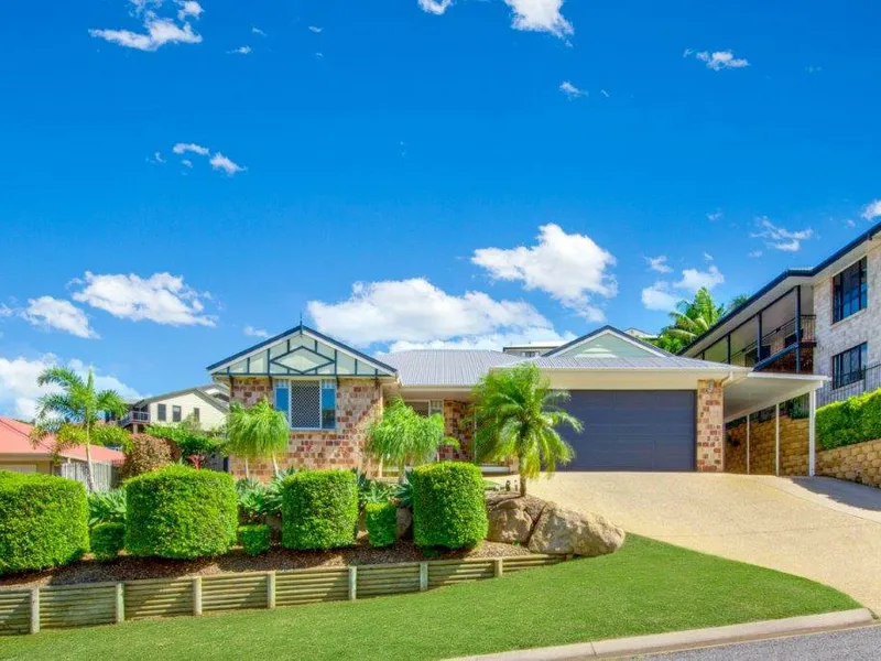 Spacious,  Flexible and Centrally Located Family Home