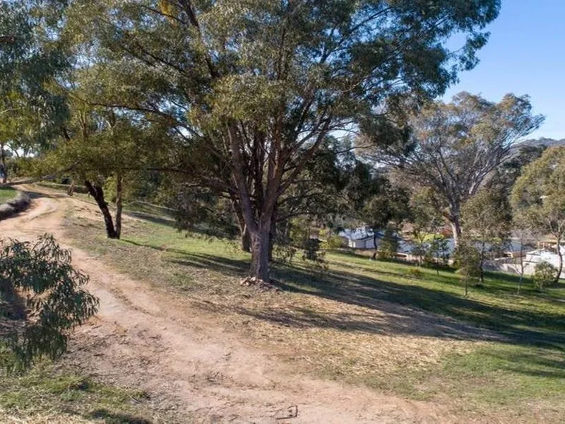 Elevated Views and Privacy with Bushland Ambience