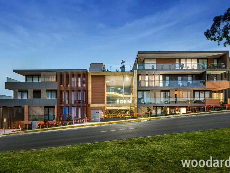 Near new Boutique styled luxury apartment with spacious courtyard