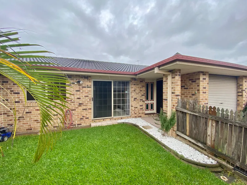 LOWSET VILLA IN QUIET STREET