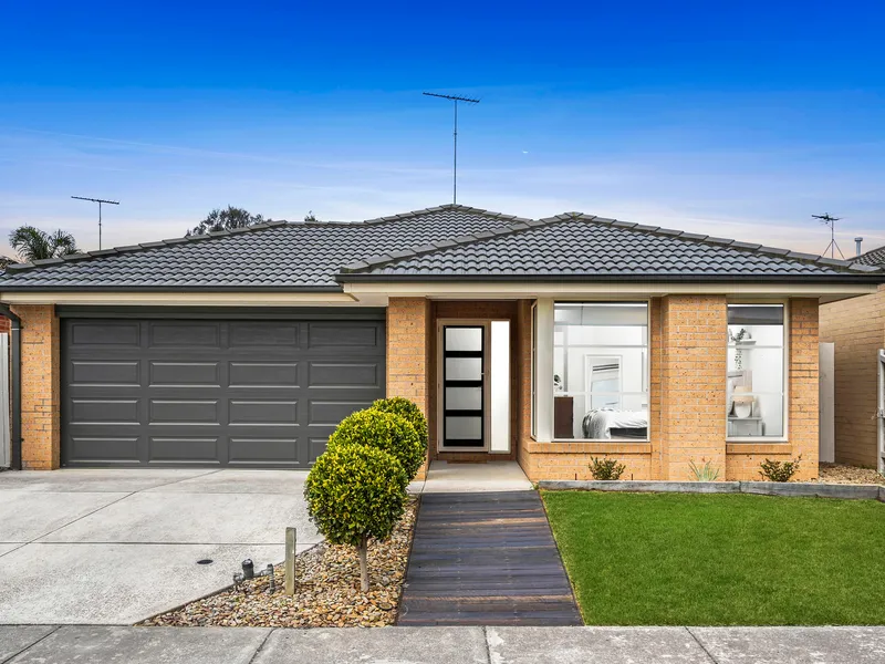 Contemporary Living Peaceful Pocket