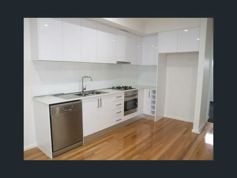 Stylish 2 bedroom Townhouse