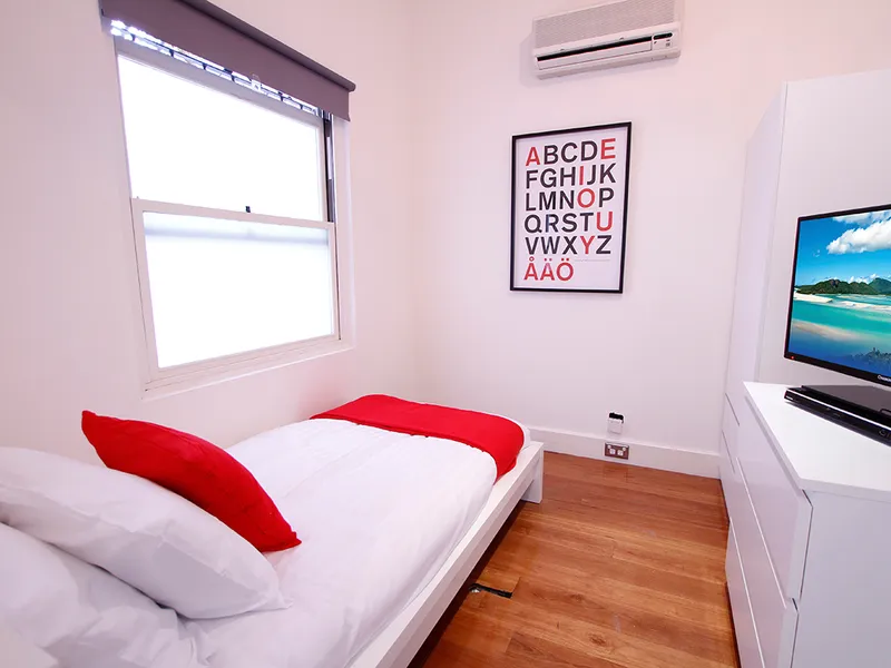 FULLY FURNISHED SINGLE ROOM INCLUDES AIRCON, BILLS AND INTERNET