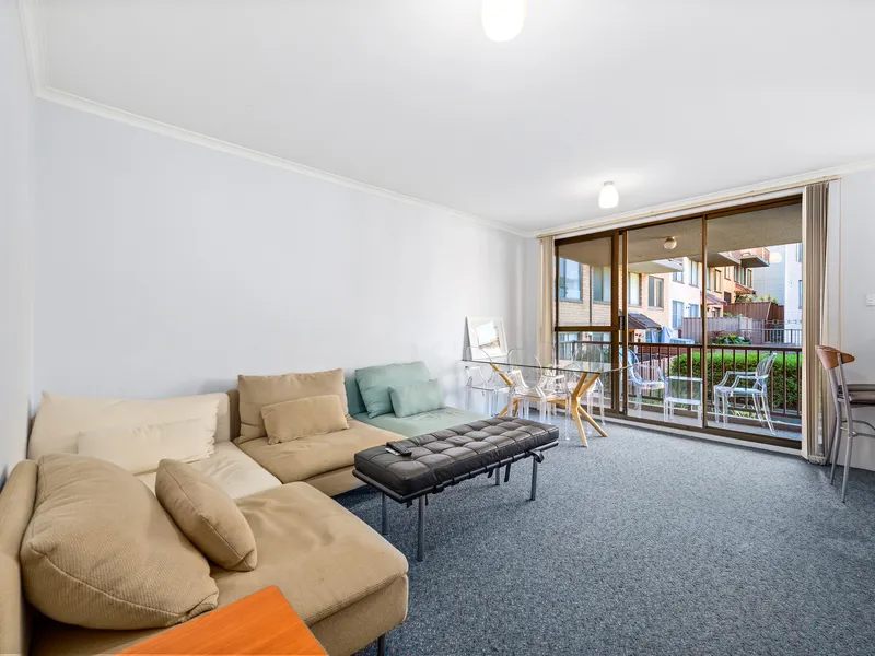FURNISHED TWO BEDROOM APARTMENT