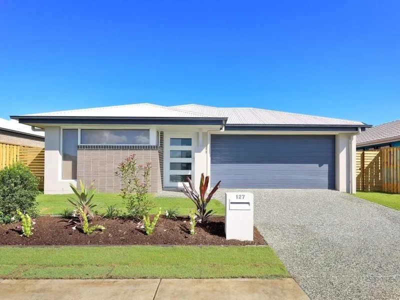 LOVELY GEM TO CALL HOME!!
