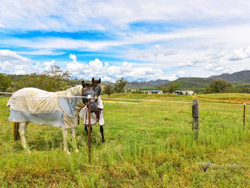 THE COUNTRY RURAL ESCAPE
