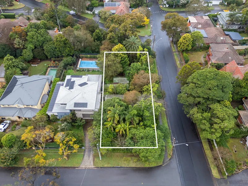 Sensational corner block with exciting potential