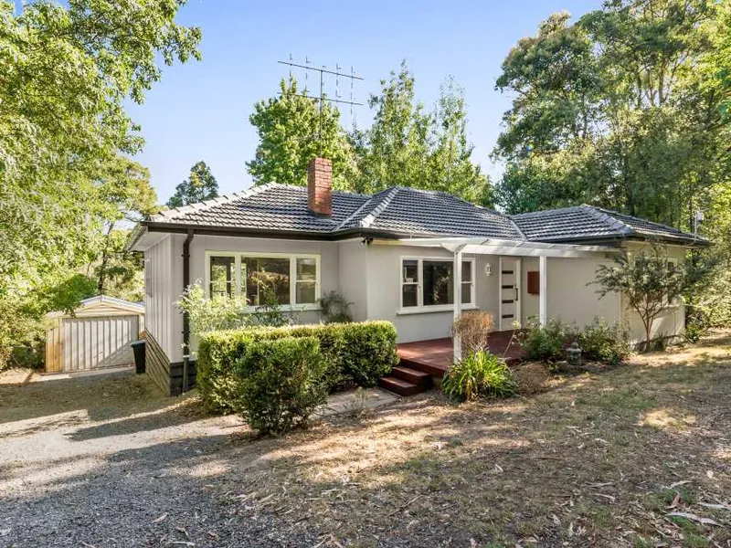 Dreamy abode at the foot of the hills