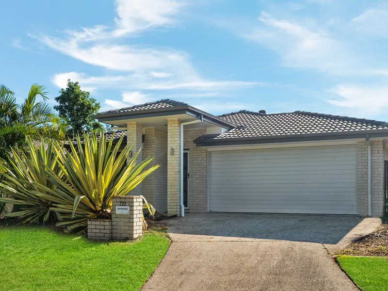 Light, Bright & Spacious Family Home!