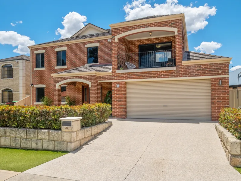 DREAM BIG IN THE GLEN IRIS ESTATE