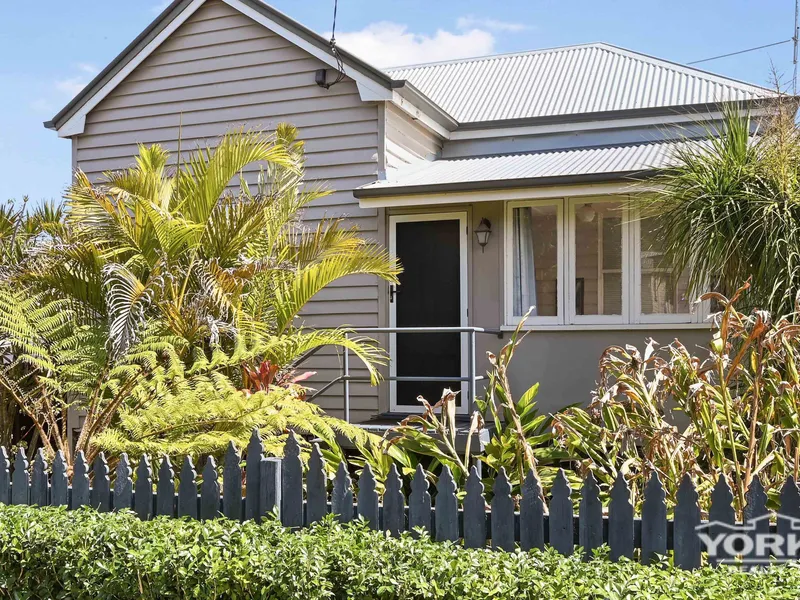 Cute Cottage - City Fringe!