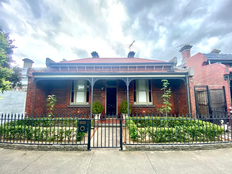 FOUR BEDROOM DOUBLE FRONTED VICTORIAN TERRACE HOME