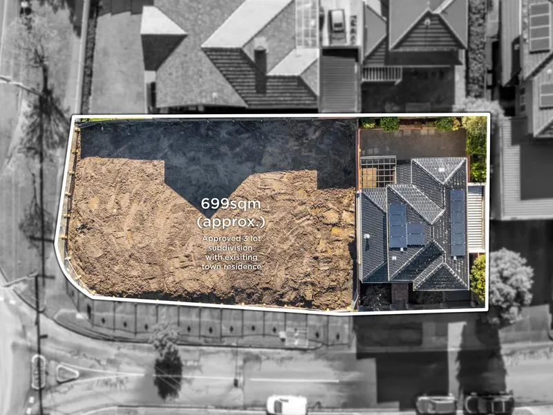 Rare Townhouse With 3 Lot Subdivision Permit