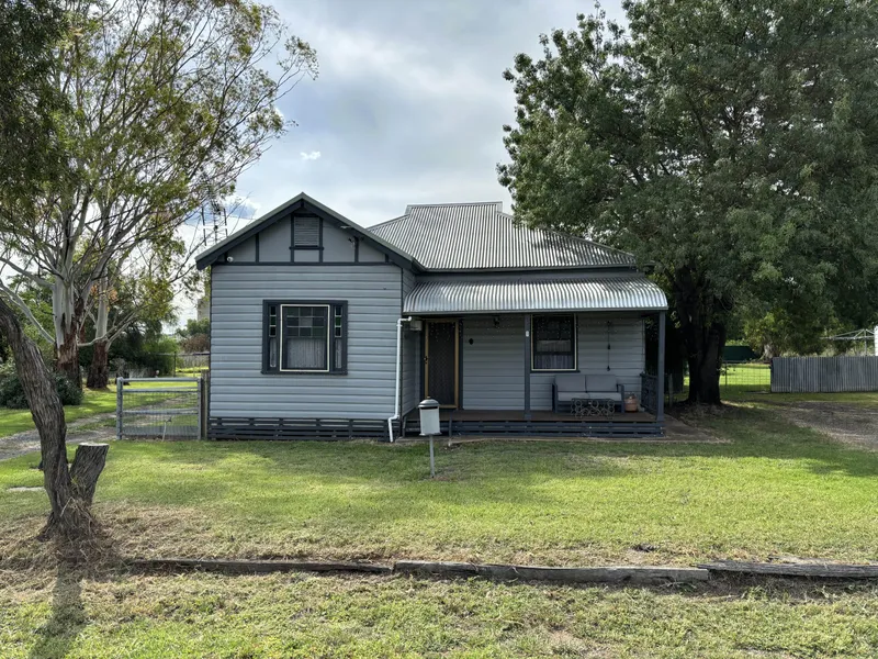 Charming Country Cottage