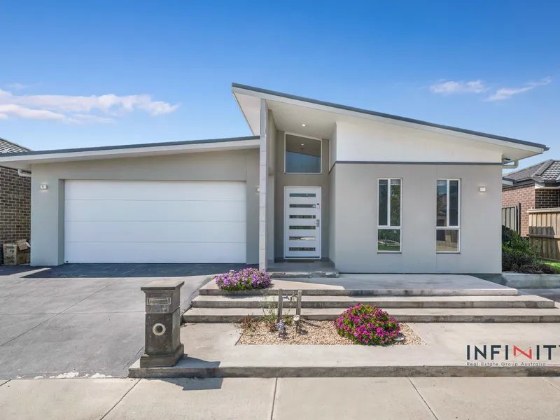 Modern and stylish Spacious family Home