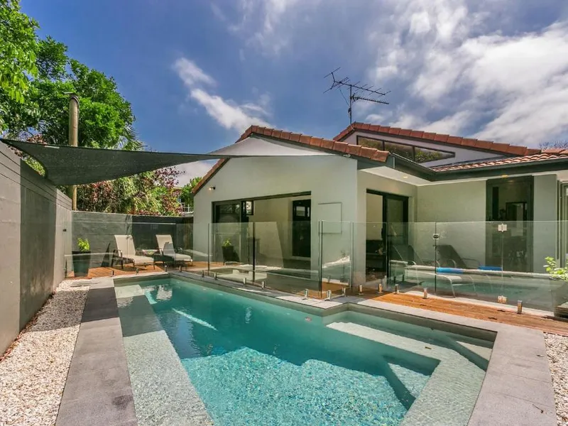 Relaxing Beachside Living