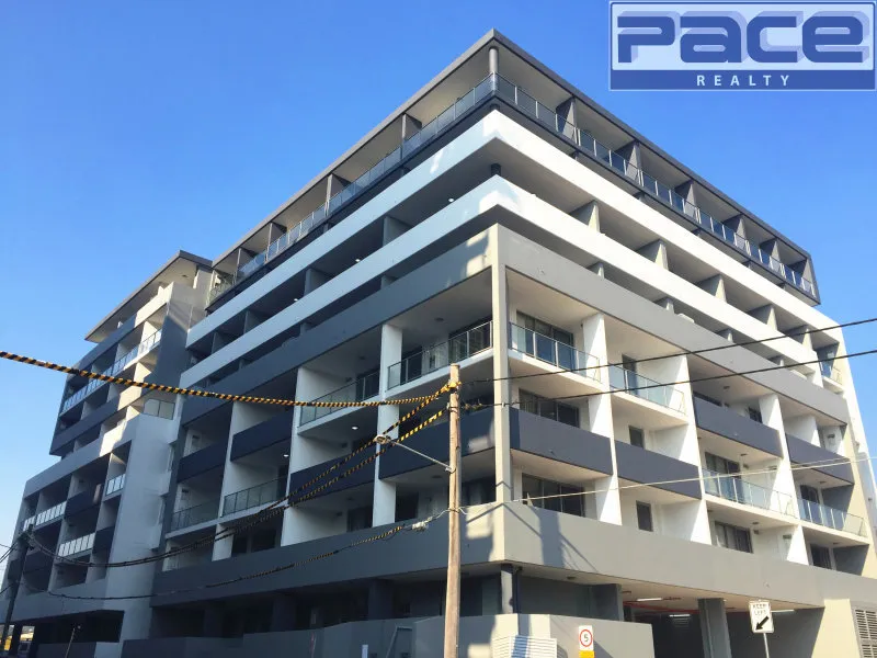 THREE BEDROOM APARTMENT CLOSE TO STATION