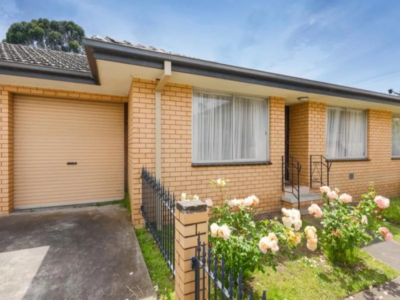 Bright Unit in Popular Newtown Address 