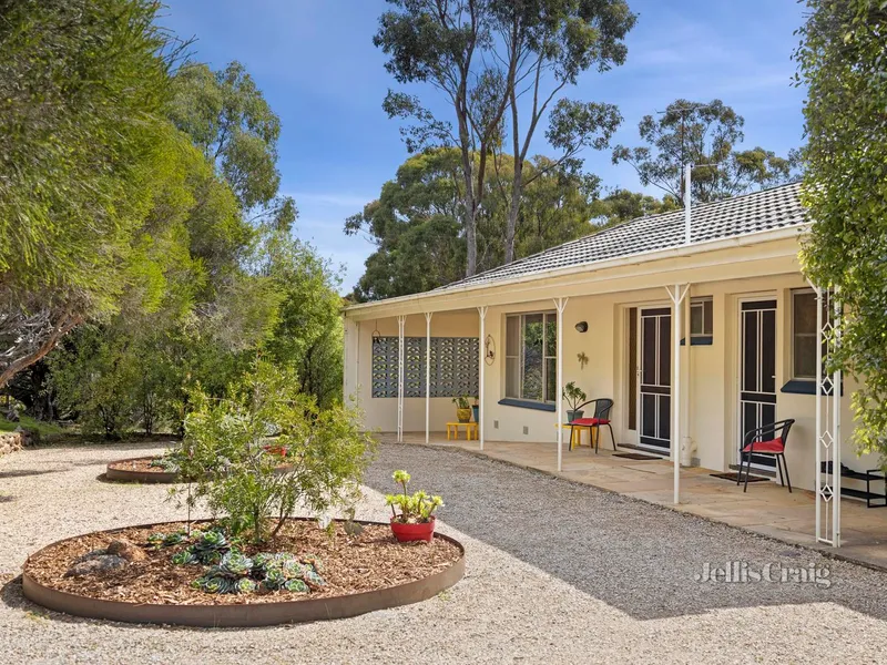 Relaxed rural living in a stunning parkland setting