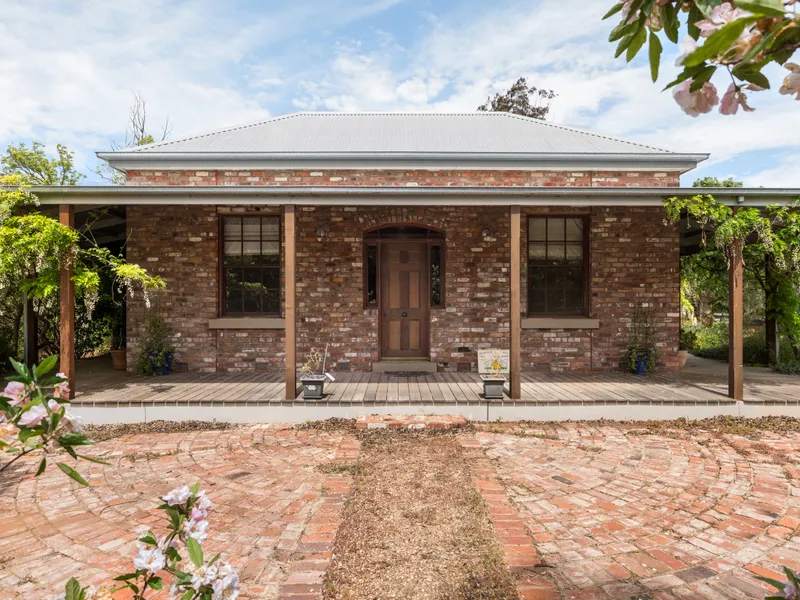 'The Settlement' on 98 acres adjacent to the Rochester Golf Course