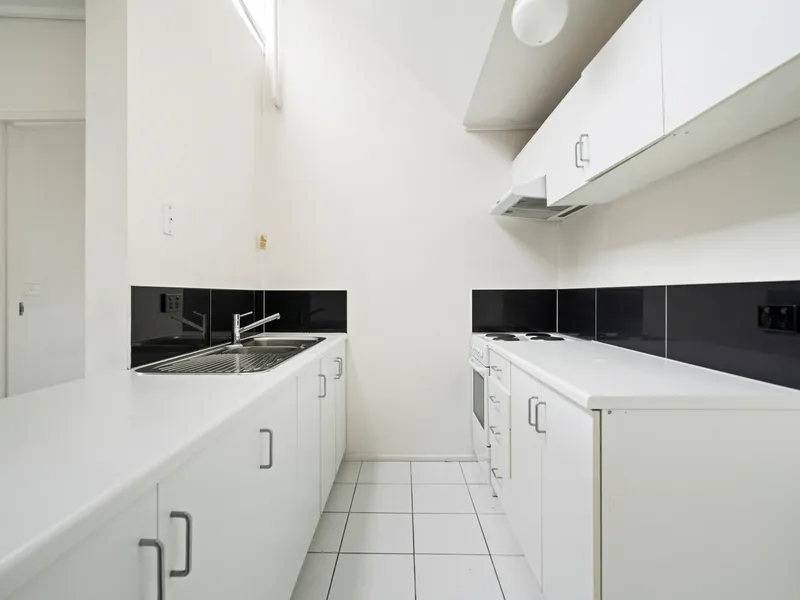 Malvern Central Apartment