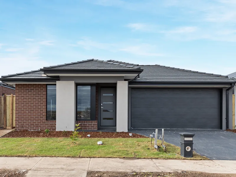 NEW HOME - Great Location - Whydham Vale