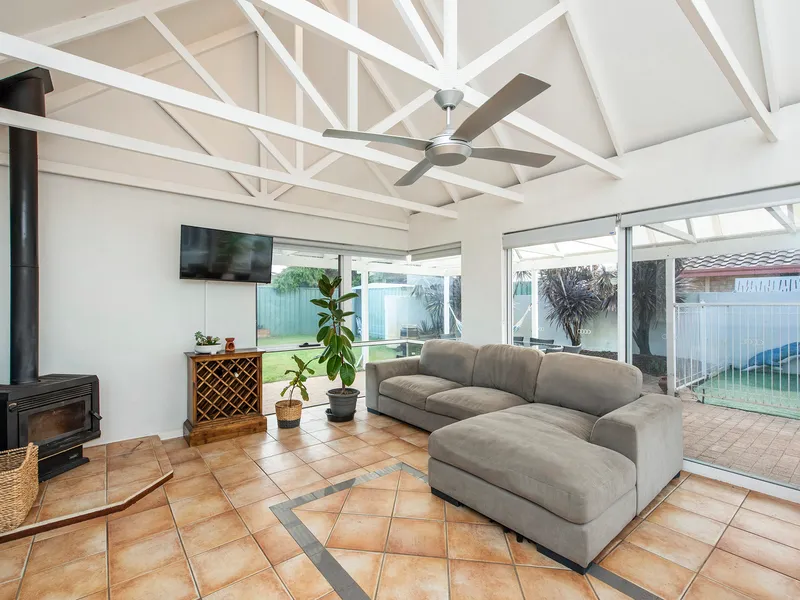 STUNNING CUSTOM HOME IN BEACHSIDE LOCATION