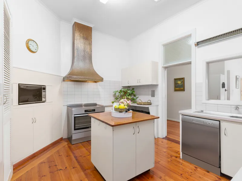 'Buckland' - Available for a Shorter Term Lease or 12 Months (see it all with a full 3D tour)