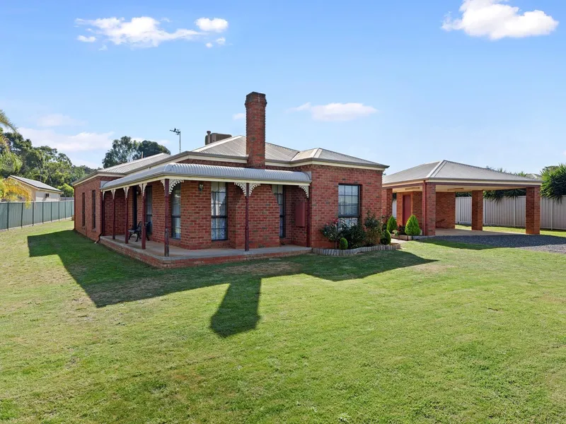 When Space is a Priority – Huge Yard – Stylish Court, Sub-divide (STCA)