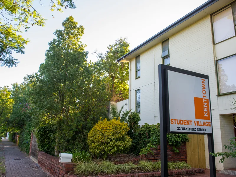 2 Bedroom Student Apartment Available Now!