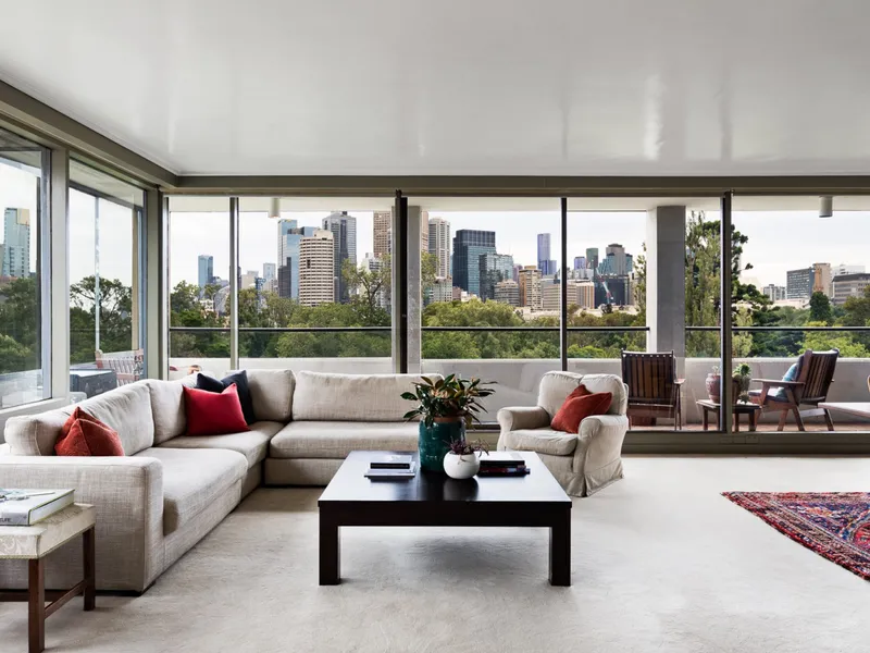 Prime East Melbourne Entire Floor Apartment 