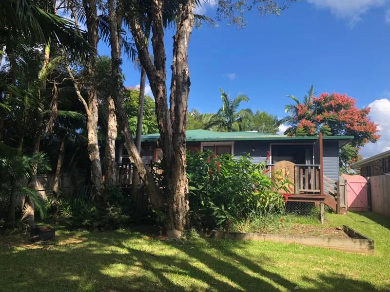 Charming Home in South Golden Beach