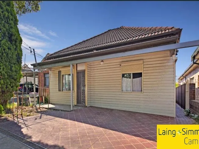 Renovated 4 Bedroom Large House