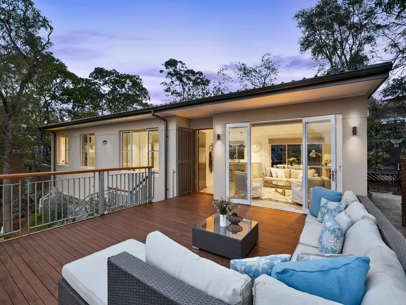 Impeccable Family Entertainer in Sought After Leafy Enclave